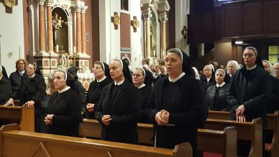 Susret sestara koje vrse poslanje unutar samostana (8)