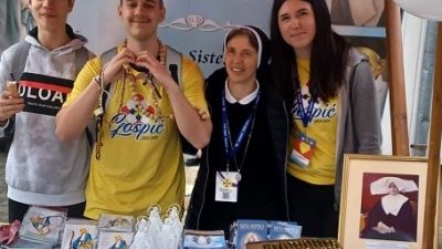 Susret hrvatske katolicke mladezi u gospicu (1)