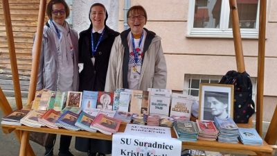 Susret hrvatske katolicke mladezi u gospicu (2)