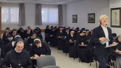 Susret sestara s prvim zavjetima u franjevackoj kuci molitve 2