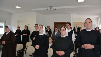 Podjelom potvrdnica zavrsio dvogodisnji ciklus studijskih dana za pocetnu formaciju (1)