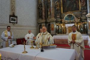 Biskup Škvorčević slavio zahvalnu misu u prigodi 500. obljetnice franjevaca u Cerniku
