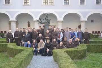 Franjevački bogoslovi posjetili franjevce u Slavonskom Brodu
