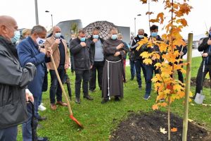 Franjevci Bosne Srebrene prvi otvorili Arboretum sv. Franje u Zagrebu