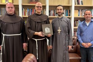 Franjevci nazočili liturgiji u Sabornom hramu Sv. Nikolaja u Vukovaru