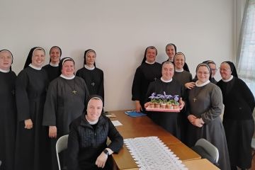 Generacijski susret Milosrdnih sestara sv. Križa Generacijski susret Milosrdnih sestara sv. Križa