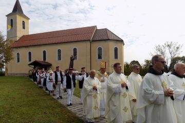 Biskup Rogić predslavio blagdan sv. Franje Asiškog u Zavalju