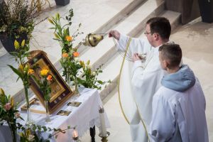 Ikona Kraljice franjevačke obitelji u Belišću