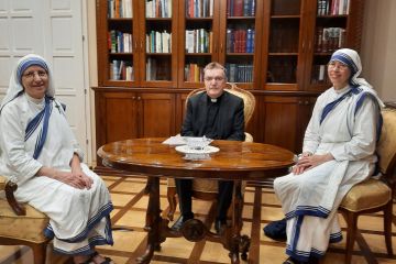 Kardinal Bozanić primio novu regionalnu poglavaricu Misionarki ljubavi Kardinal Bozanić primio novu regionalnu poglavaricu Misionarki ljubavi