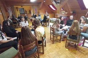 Milosrdne sestre Svetoga Križa održale duhovnu obnovu za mlade u Đakovu