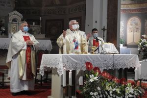 Mons. Uzinić: Ne bojte se ostvariti svoje snove!