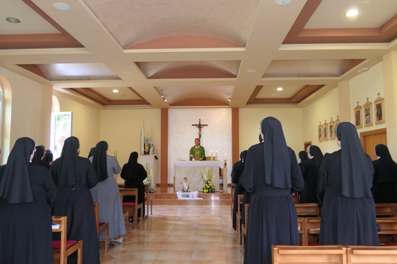 Sestre služavke Malog Isusa Splitske provincije Sestre služavke Malog Isusa Splitske provincije