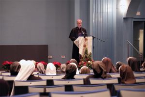 Predbožićni susret redovnica i članica ustanova posvećenog života i družbi apostolskog života