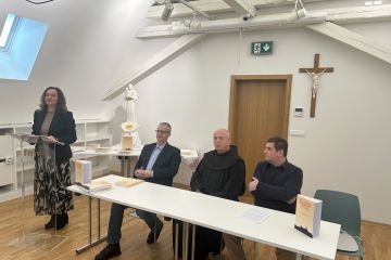 Predstavljen zbornik radova “300 godina franjevačke crkve u Vukovaru” Predstavljen zbornik radova “300 godina franjevačke crkve u Vukovaru”