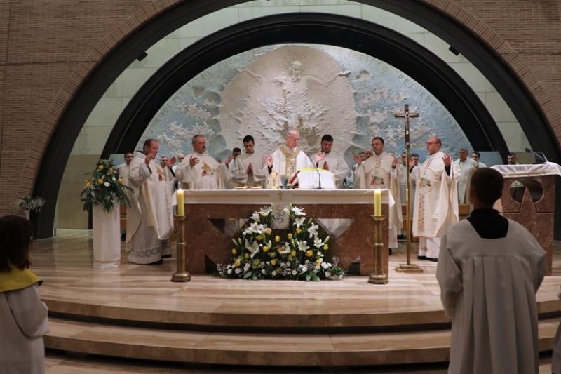 Župa Duha Svetoga na zagrebačkom Jarunu