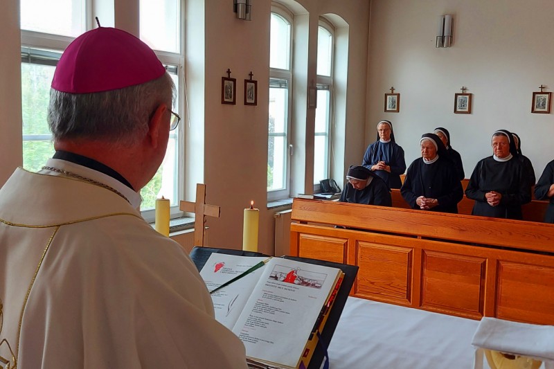 Sestre Presvetog Srca Isusova proslavile svetkovinu Presvetog Srca Isusova u Gospiću Sestre Presvetog Srca Isusova proslavile svetkovinu Presvetog Srca Isusova u Gospiću
