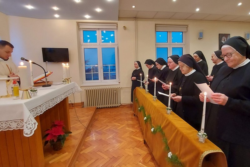 Slavlje jubileja Milosrdnih sestara sv. Križa u Đakovu Slavlje jubileja Milosrdnih sestara sv. Križa u Đakovu