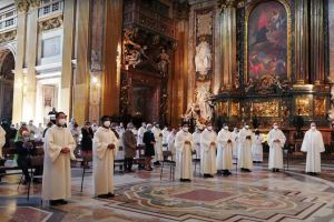 Trojica hrvatskih isusovaca zaređeni za đakone u Rimu