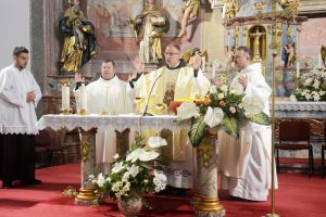 Blagdan sv. Franje Asiškoga proslavljen u crkvi Presvetog Trojstva u Slavonskom Brodu